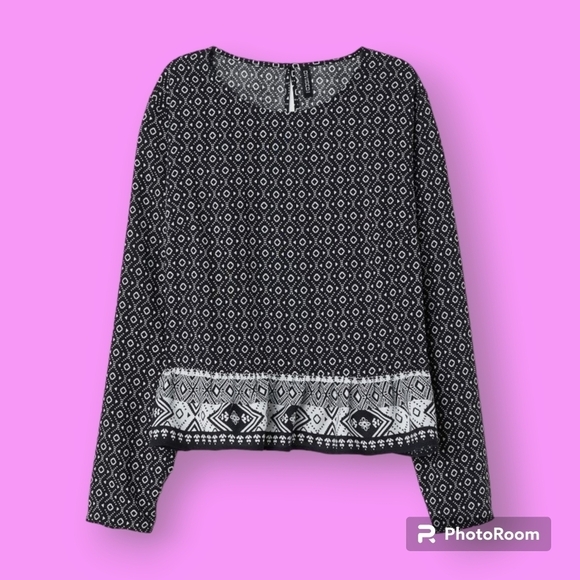 H&M Divided Black & White Patterned Long Sleeve Blouse Flounced Hem Size 14 - Picture 1 of 8